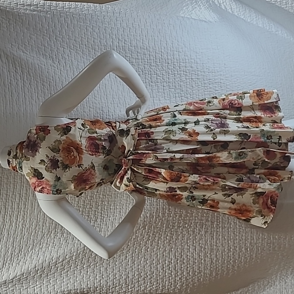 Stunning Vintage Dress